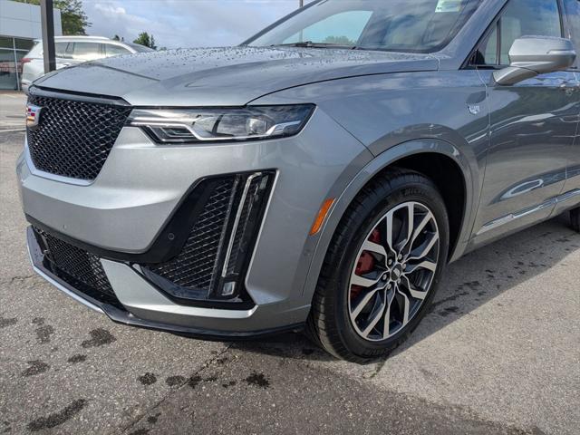 new 2025 Cadillac XT6 car, priced at $64,215
