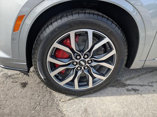 new 2025 Cadillac XT6 car, priced at $64,215