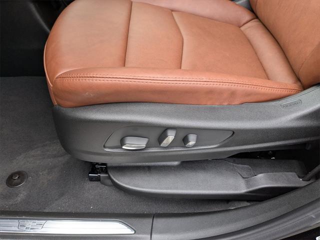 new 2025 Cadillac XT5 car, priced at $53,175