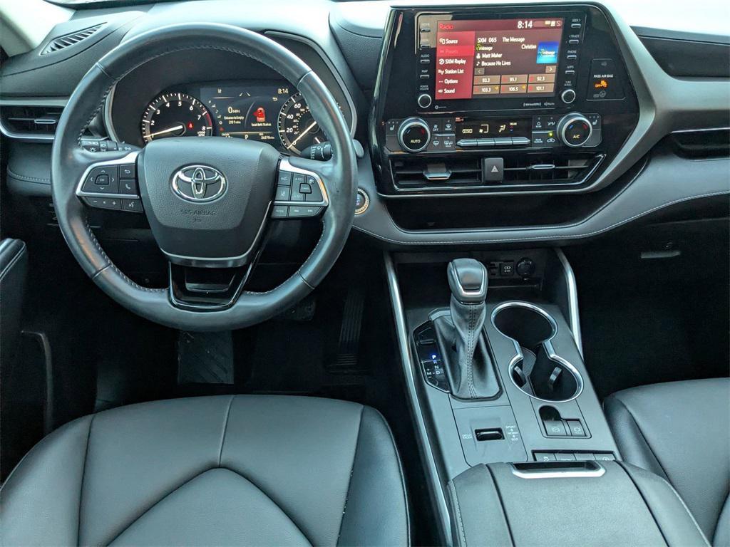 used 2021 Toyota Highlander car, priced at $33,495