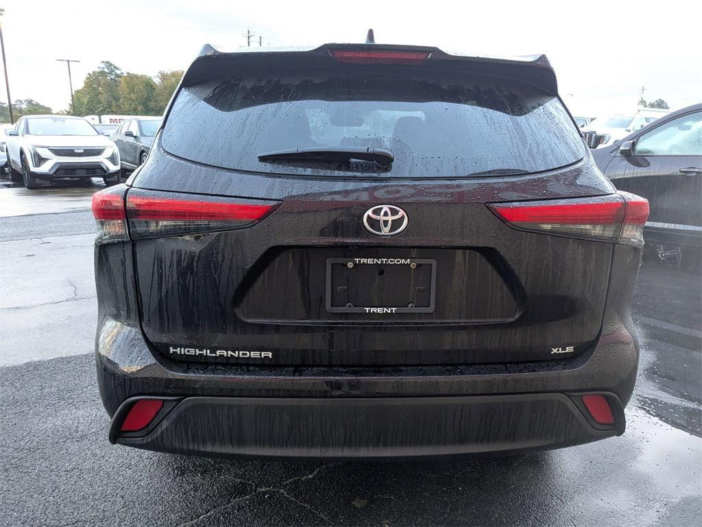 used 2021 Toyota Highlander car, priced at $33,495