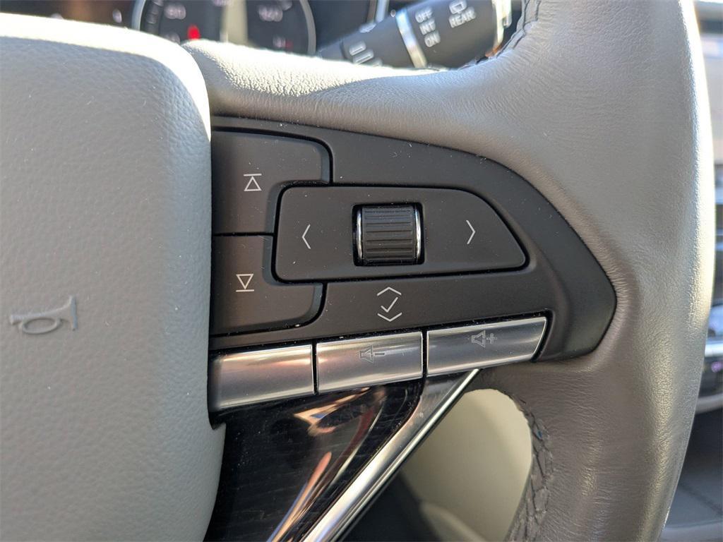 used 2024 Cadillac XT6 car, priced at $43,895