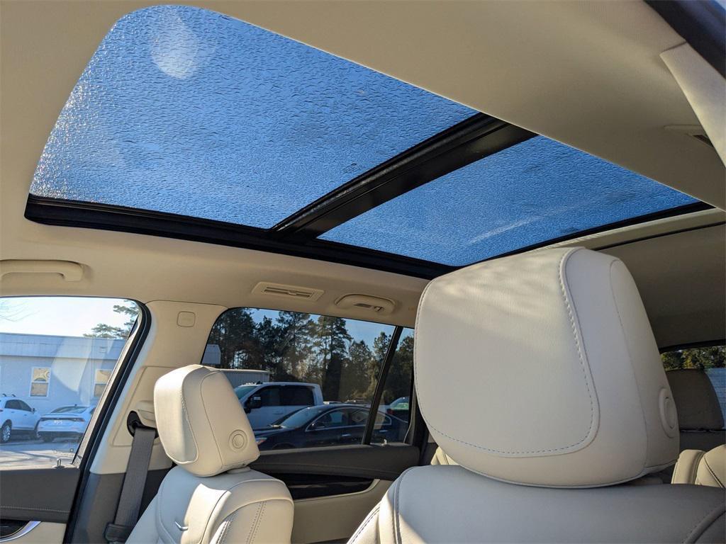 used 2024 Cadillac XT6 car, priced at $43,895