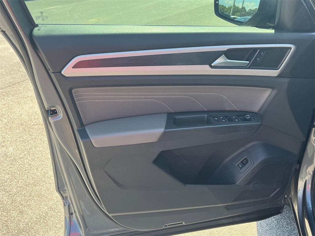 used 2022 Volkswagen Atlas car, priced at $29,398