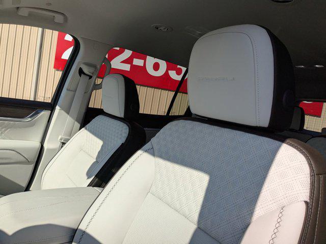 new 2025 GMC Acadia car, priced at $59,830