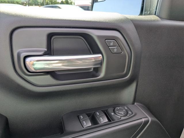 new 2025 GMC Sierra 1500 car, priced at $42,400