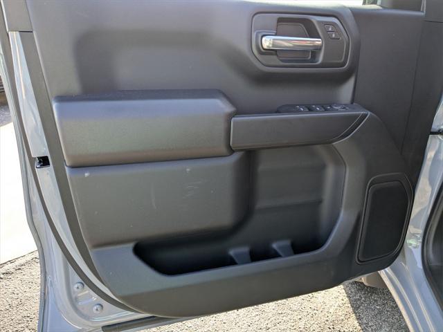 new 2025 GMC Sierra 1500 car, priced at $42,420