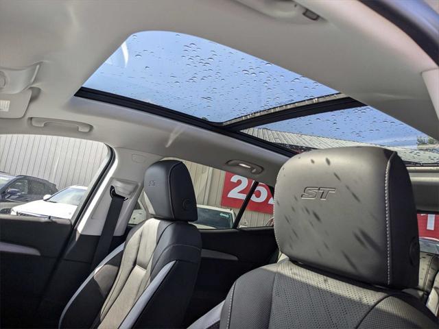 new 2025 Buick Envision car, priced at $41,235