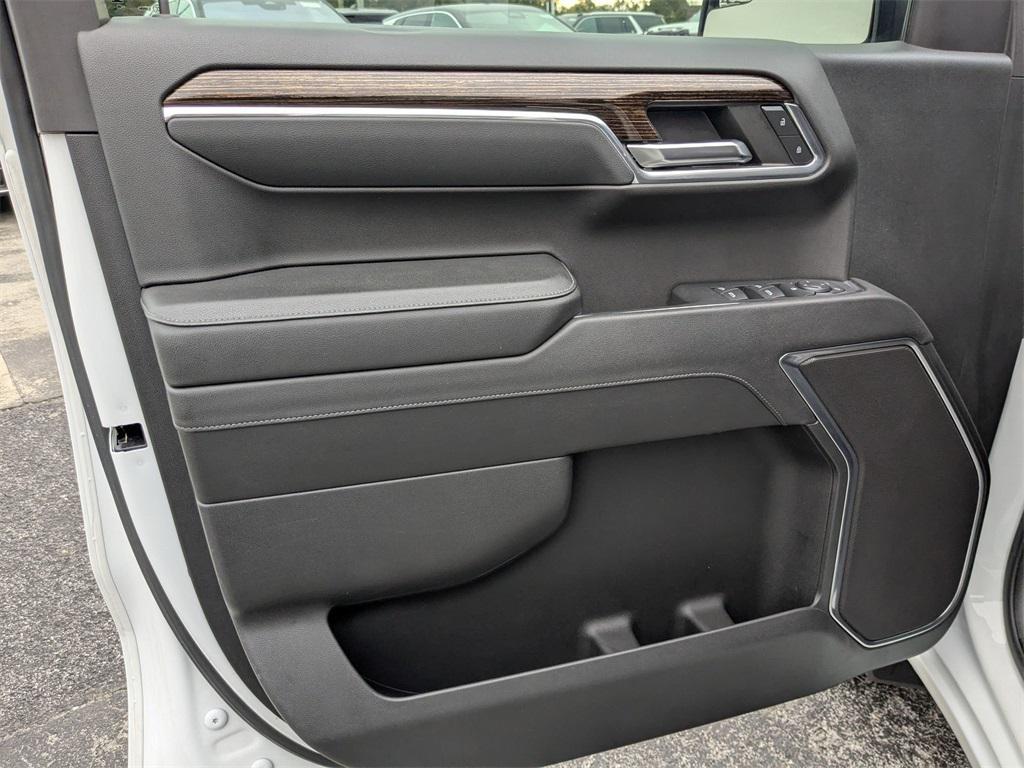 used 2023 GMC Sierra 1500 car, priced at $36,998