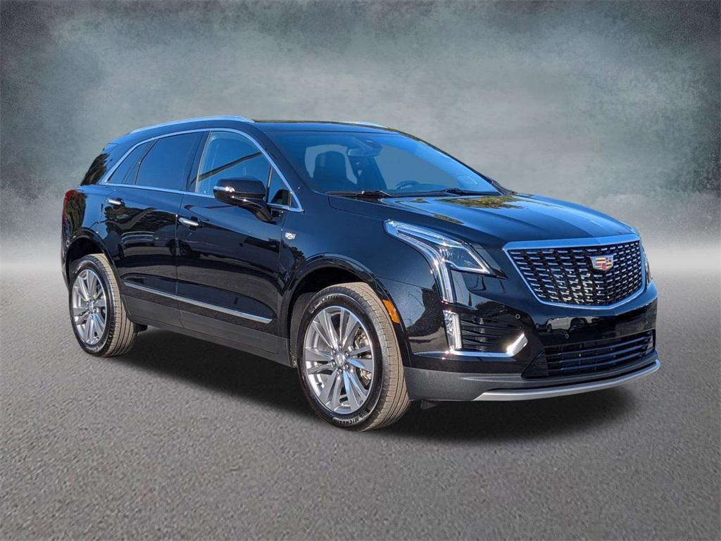used 2025 Cadillac XT5 car, priced at $43,595