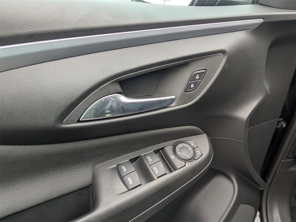 new 2025 Buick Envista car, priced at $27,280