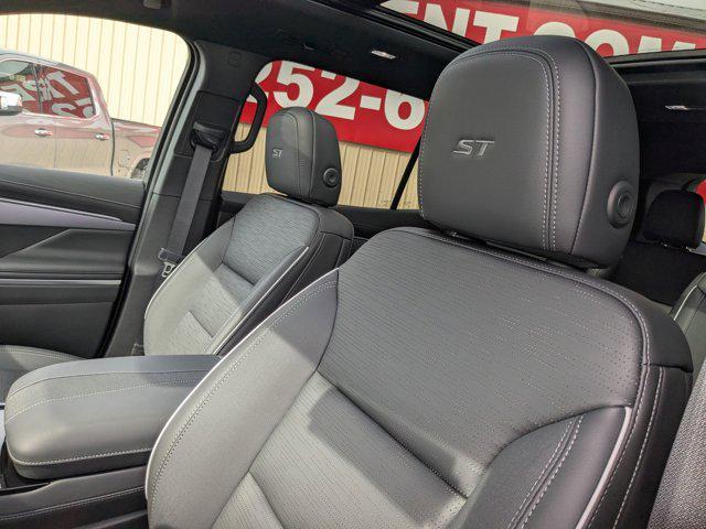 new 2025 Buick Enclave car, priced at $48,535