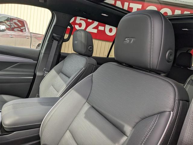 new 2025 Buick Enclave car, priced at $44,535