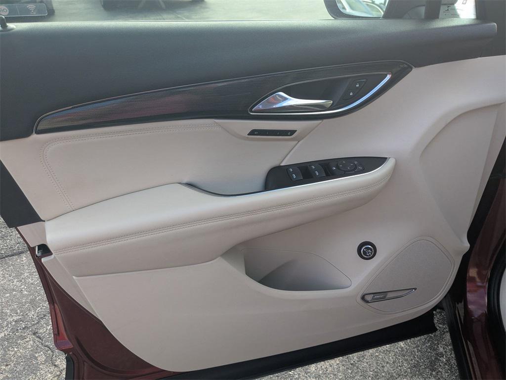 used 2022 Buick Envision car, priced at $25,300