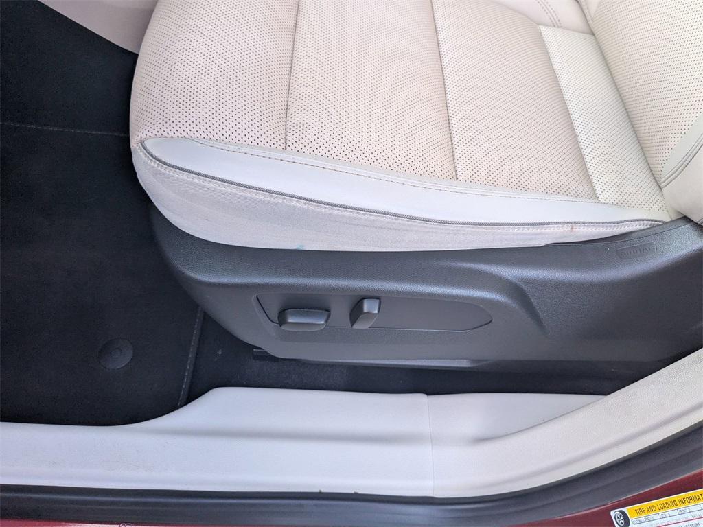 used 2022 Buick Envision car, priced at $25,300