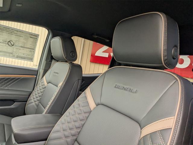 new 2025 GMC Canyon car, priced at $53,735