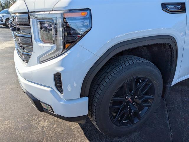 new 2025 GMC Sierra 1500 car, priced at $55,095