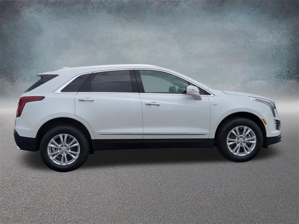 new 2025 Cadillac XT5 car, priced at $42,607