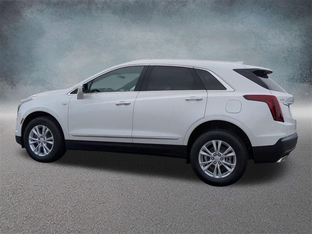 new 2025 Cadillac XT5 car, priced at $42,607