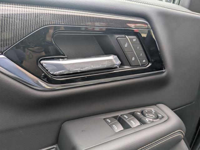 new 2025 GMC Yukon car, priced at $76,855