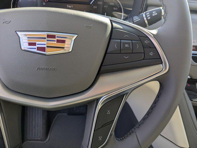 new 2025 Cadillac XT5 car, priced at $52,005