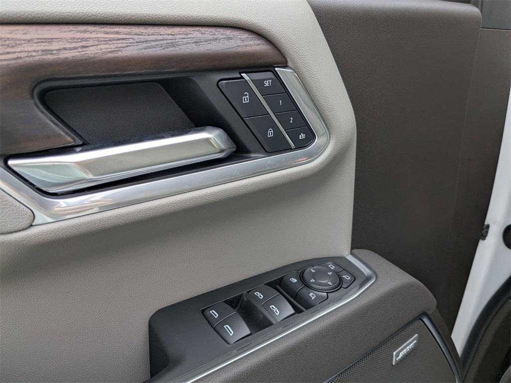 new 2025 GMC Sierra 1500 car, priced at $57,195