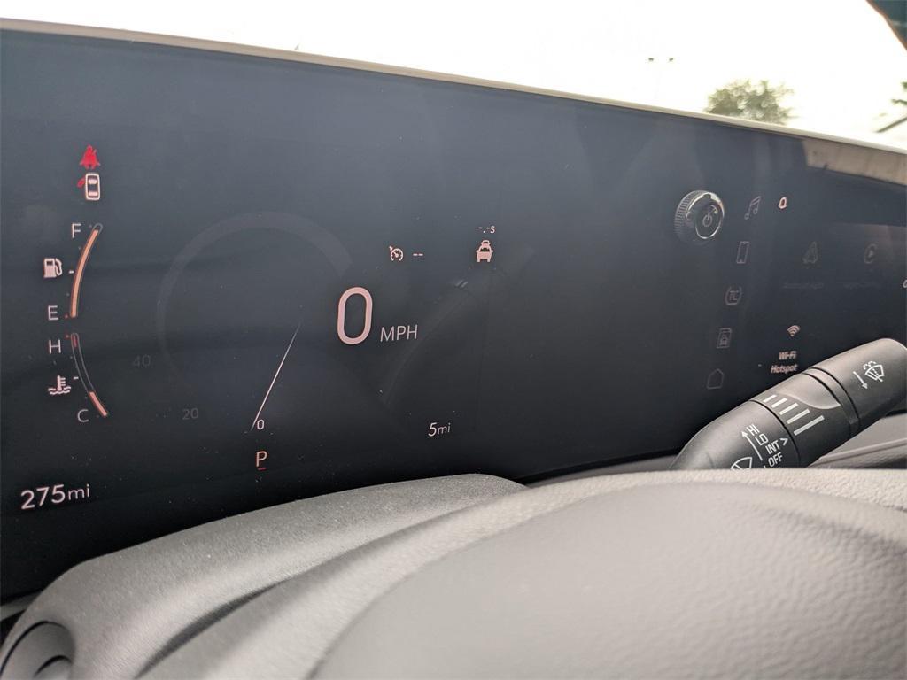 new 2025 Buick Envista car, priced at $26,725