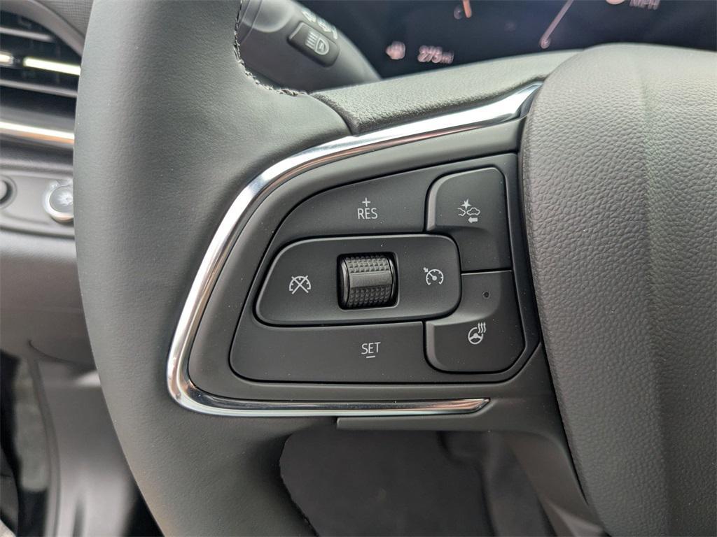 new 2025 Buick Envista car, priced at $26,725