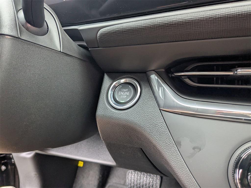 new 2025 Buick Envista car, priced at $26,725