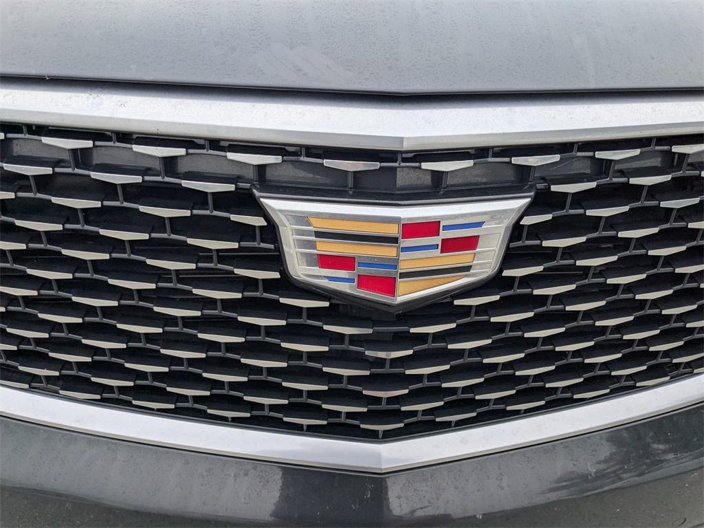 used 2025 Cadillac XT6 car, priced at $43,895