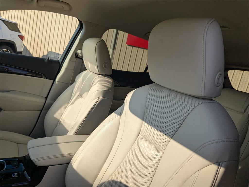 used 2021 Buick Envision car, priced at $25,998