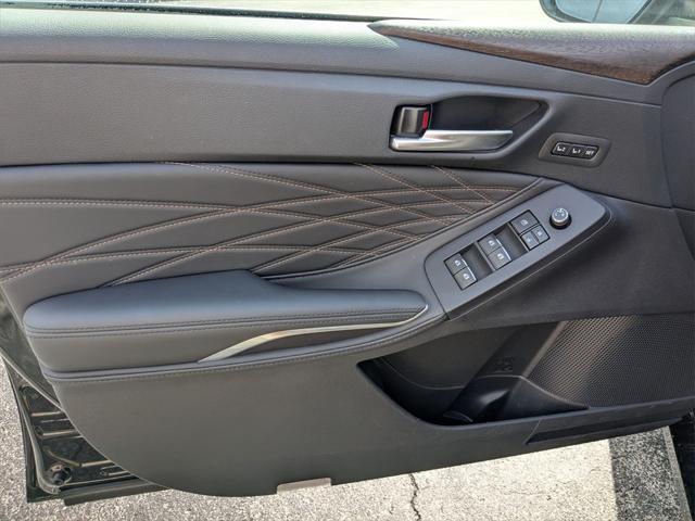 used 2021 Toyota Avalon Hybrid car, priced at $27,422