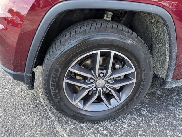 used 2018 Jeep Grand Cherokee car, priced at $19,295
