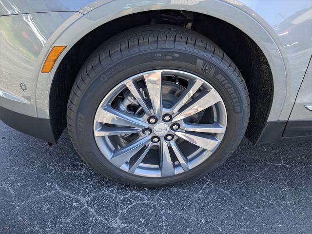 new 2025 Cadillac XT5 car, priced at $54,565