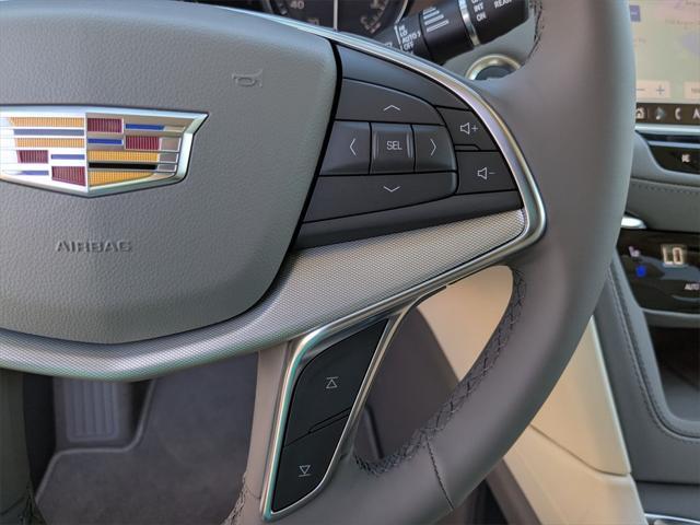 new 2025 Cadillac XT5 car, priced at $54,565