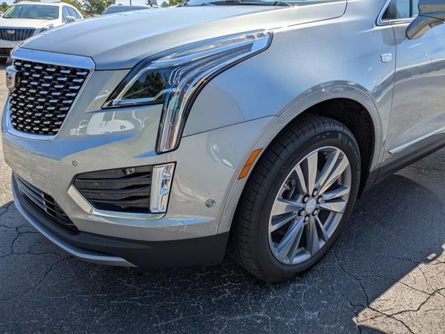 new 2025 Cadillac XT5 car, priced at $54,565