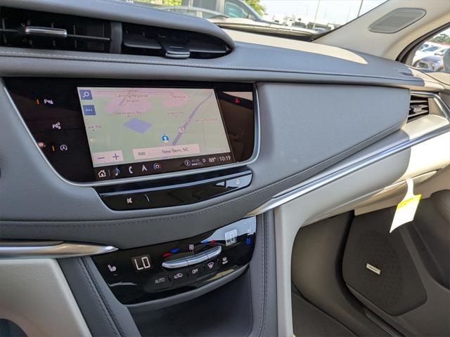 new 2025 Cadillac XT5 car, priced at $54,565