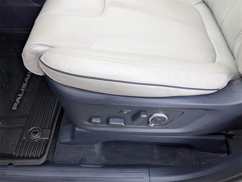 used 2023 Hyundai Palisade car, priced at $38,998