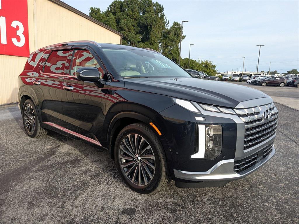 used 2023 Hyundai Palisade car, priced at $38,998