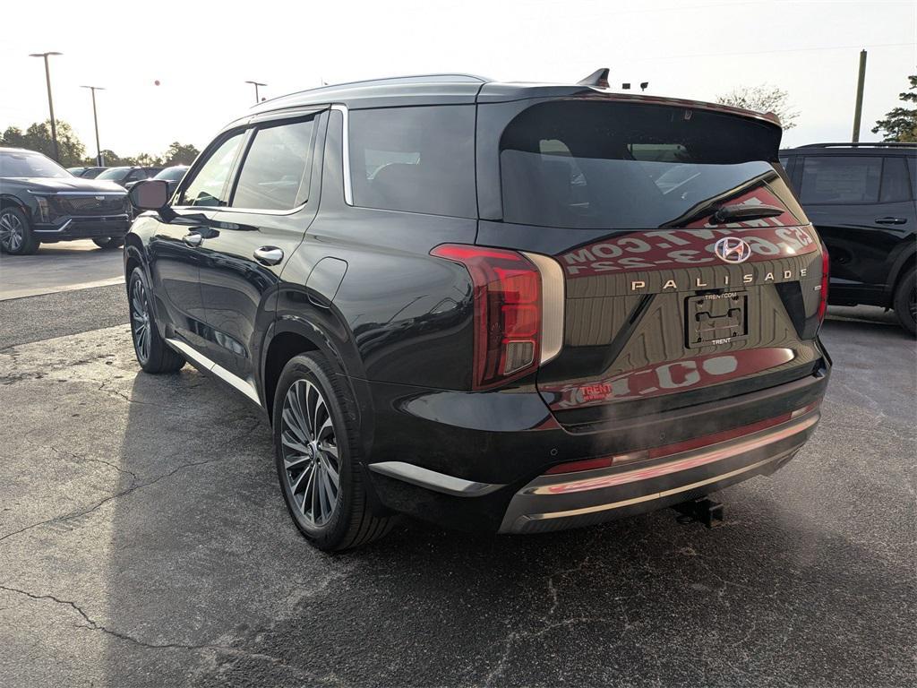 used 2023 Hyundai Palisade car, priced at $38,998