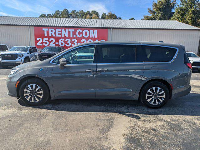 used 2022 Chrysler Pacifica Hybrid car, priced at $28,308