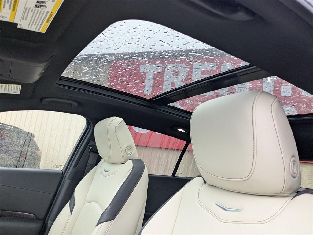 used 2021 Cadillac XT4 car, priced at $30,795