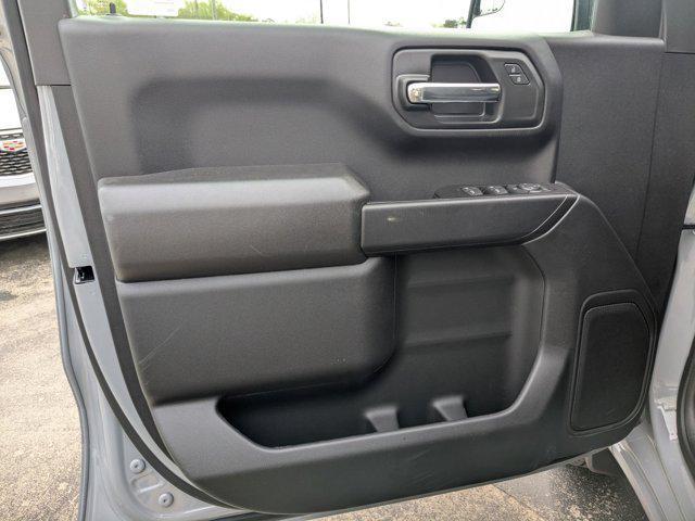 new 2025 GMC Sierra 1500 car, priced at $45,975