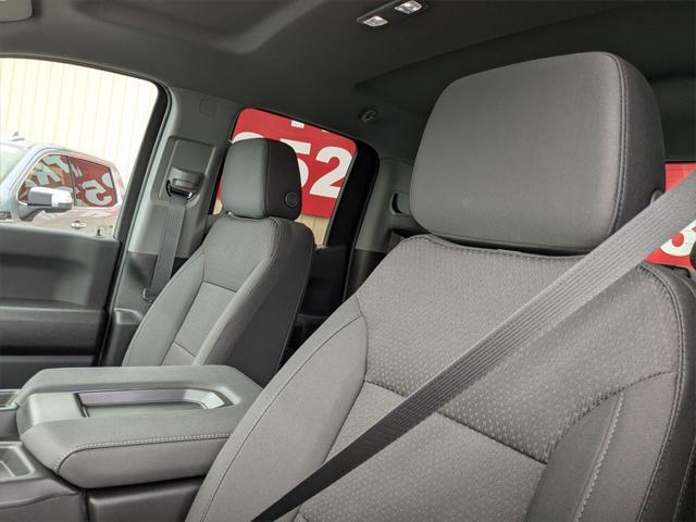 new 2025 GMC Sierra 1500 car, priced at $39,475