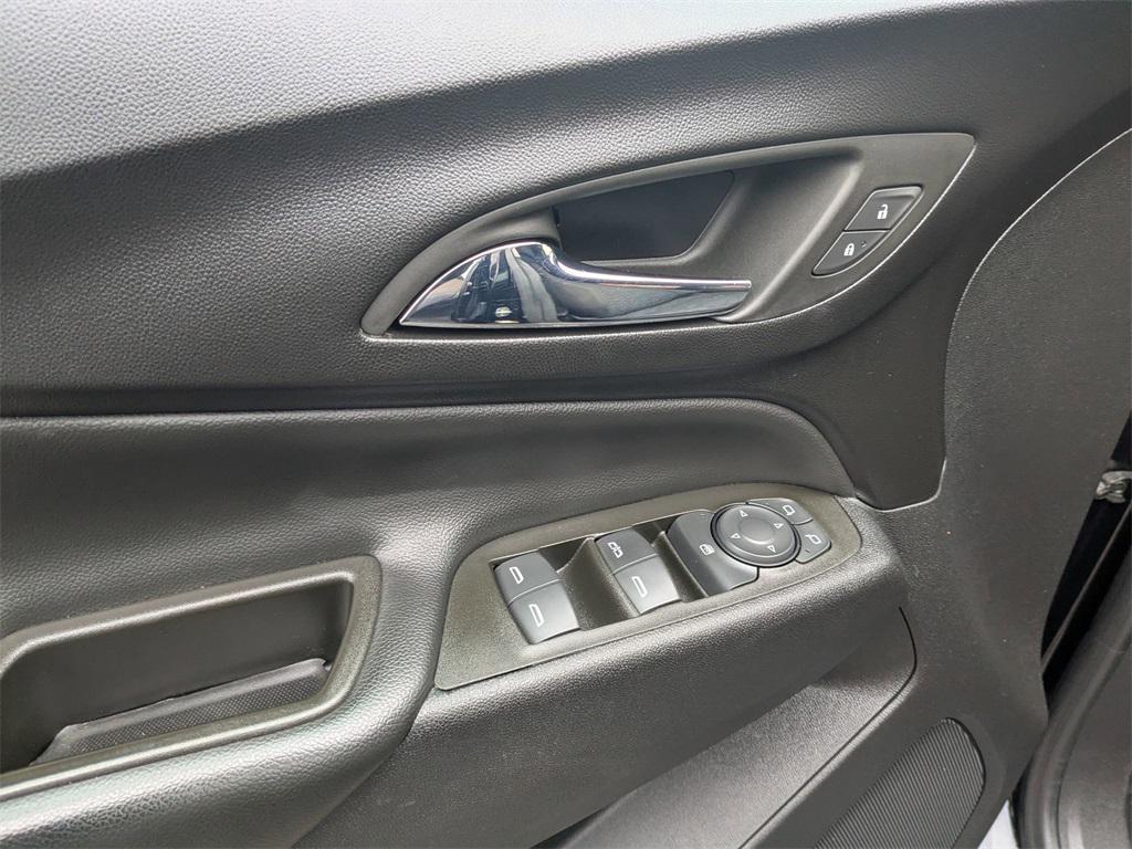 used 2023 Chevrolet Equinox car, priced at $19,998