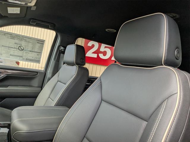 new 2025 GMC Yukon XL car, priced at $76,115