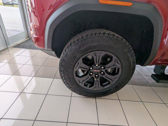 new 2025 GMC Canyon car, priced at $43,085