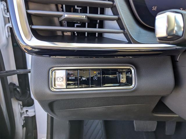 new 2025 Buick Envision car, priced at $35,395