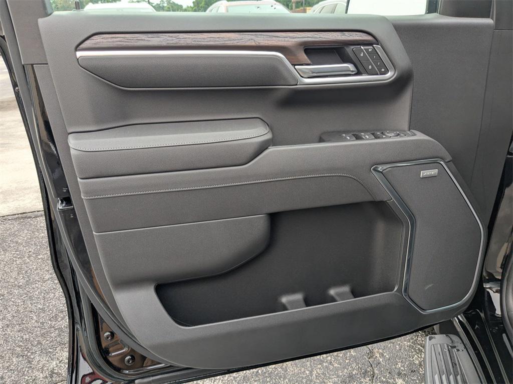 new 2025 GMC Sierra 1500 car, priced at $58,440