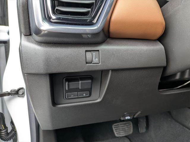 new 2025 GMC Canyon car, priced at $47,395